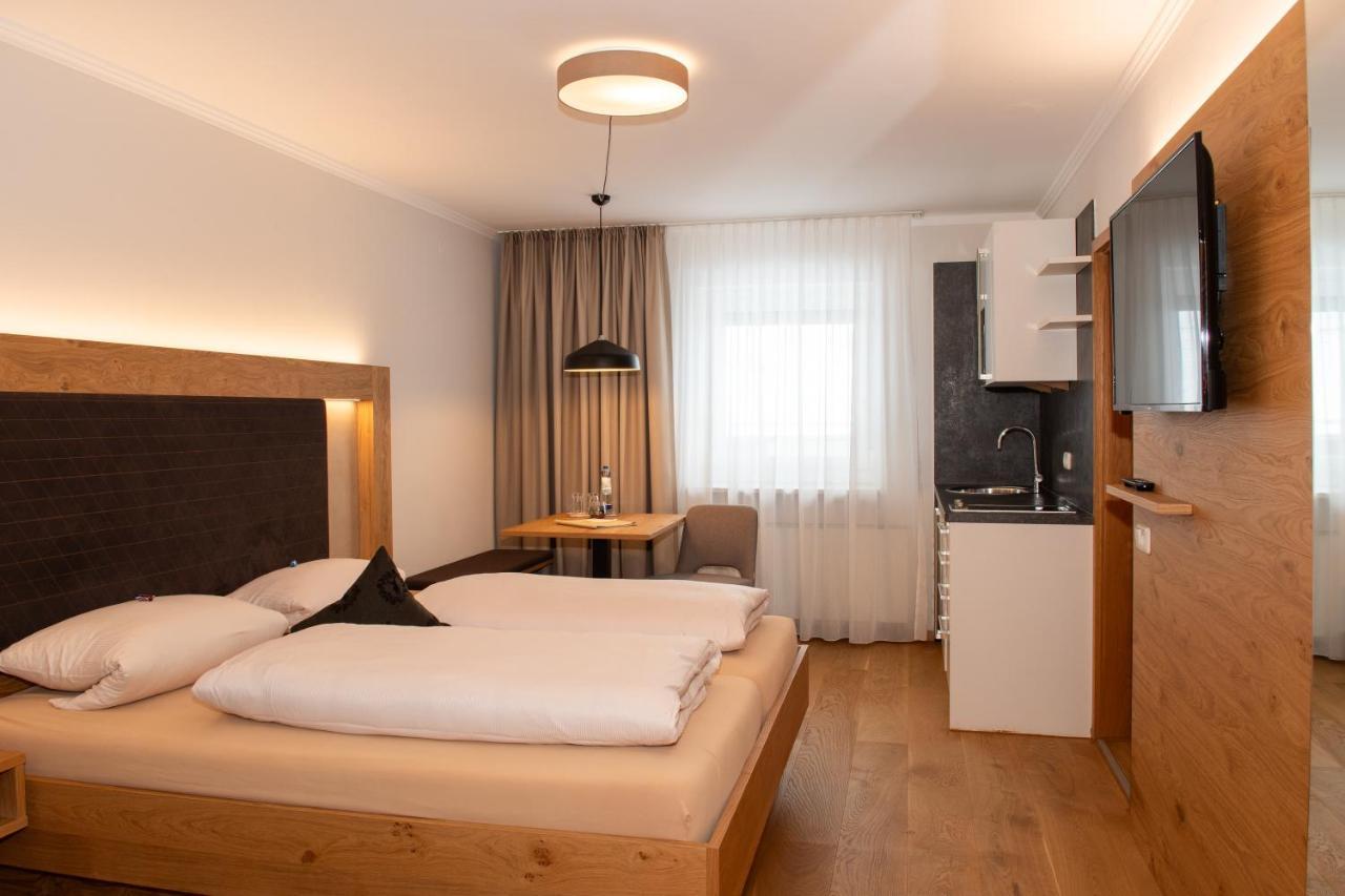 Hotel Bockmaier Oberpframmern Eksteriør bilde